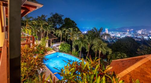 Patong Villa | Baiyok Villa seaview and edge pool