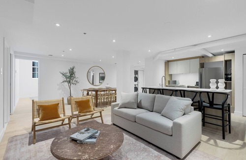 Chinatown Apartment | Bakan - Palais des Congres