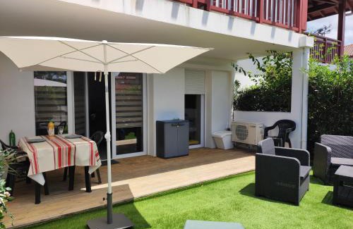 Ustaritz Apartment | Bakea