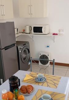 Balaclava Apartment | Balaclava hide away