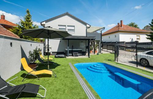 Siofok-Szabadifurdo Apartment | Balatonic Lemon apartmanház