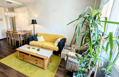 Saint-Andre-les-Vergers Apartment | Balcon du Cube