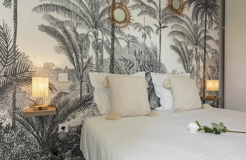 Villenave-d'Ornon Apartment | Bali Chic