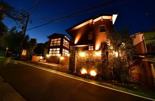 Yumoto Hotel | Balinese onsen ryokan Hakone Airu