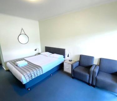 Warrenheip Hotel | Ballarat Colonial Motor Inn