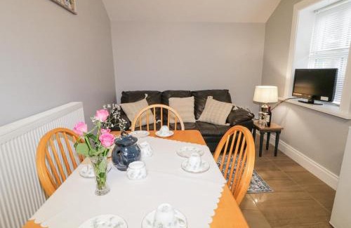 Newry House | Ballard Cottage Annexe