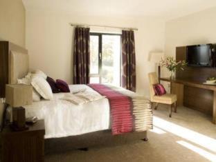 Aldergrove Hotel | Ballyrobin Hotel