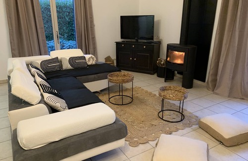 Avermes Villa | Balneo et Piscine Dans Villa Avec Véranda et Garage