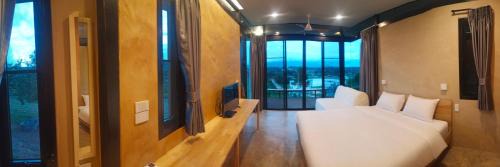 Khao Kho House | Ban Raiphudin