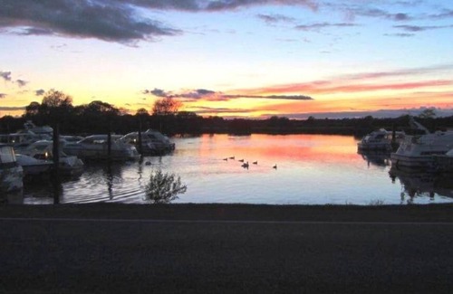 Mayour House | Banagher: Ashtree Cottage-A House with Character in Centre of Ireland near the River Shannon