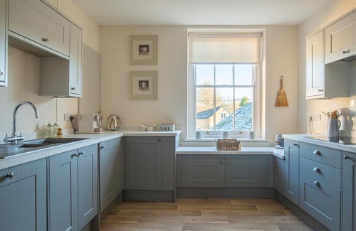 Fairford House | Bank House