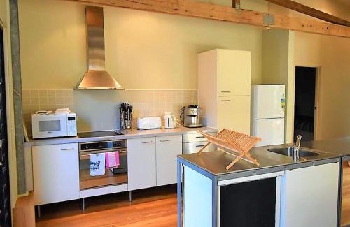 Waratah House | Banksias at Waratah Bay
