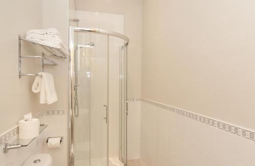 Livingston Hotel | Bankton Rooms & Lodges