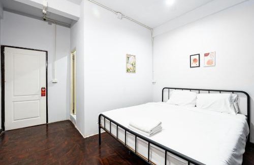 San Chao Pho Suea Apartment | BAO San Chao Pho Sua - Giant Swing เบา ศาลเจ้าพ่อเสือ เสาชิงช้า