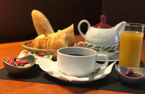 Montrevel-en-Bresse Hotel | BAR HOTEL DU CENTRE (BDC)