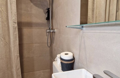 El Prat de Llobregat House | BARCELONA PR GUESTHOUSE