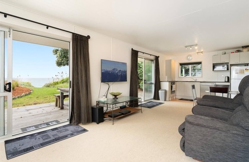 Pukehina House | Barefoot Break – Pukehina Beach House