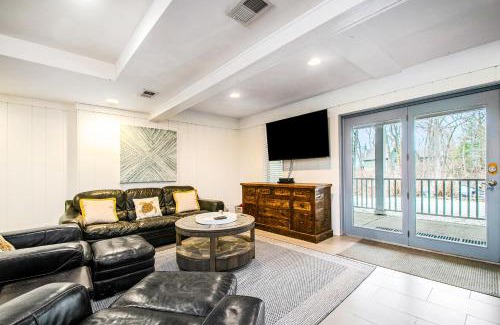 Grand Beach House | Barefoot Cottage Pool House