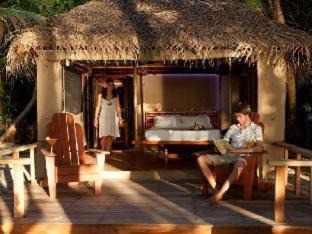 Drawaqa Island Resort | Barefoot Manta Island Resort