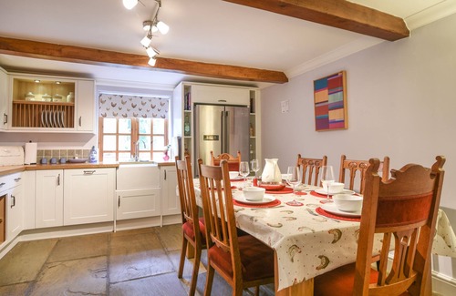Smallridge House | BARLEY COTTAGE, pet friendly, character holiday cottage in Axminster