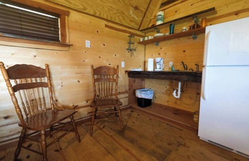 Minden Cabin | Barn 2 @ Yellow Rose Canyon