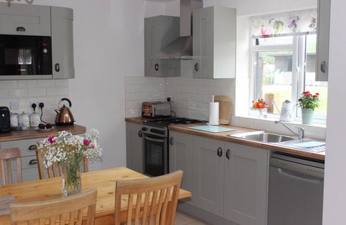 Alderholt Cottage | BARN COTTAGE. Delightful luxury rustic barn conversion nr New Forest/south coast