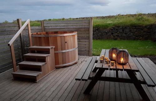 Stokkseyri Cabin | Barn house by the sea
