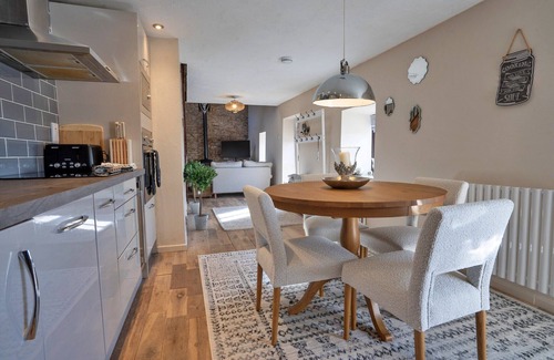 Buxton Cottage | Barn in Peak District near Buxton