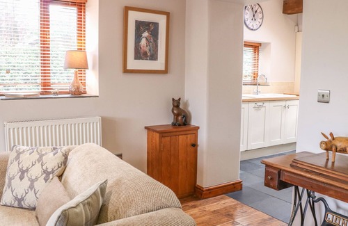 Bispham Green Cottage | BARN OWL COTTAGE AT CROOK HALL FARM, family friendly in Bispham Green