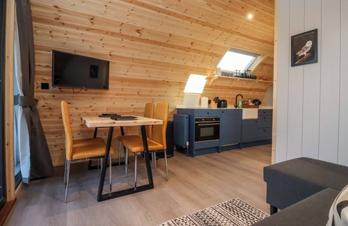 Yockenthwaite Cottage | BARN OWL, pet friendly, character holiday cottage in Ingleton