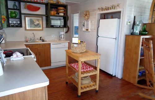Galveston House | BARNACLE - BEACH VIEWS - 2ND ROW - STEPS FROM THE BEACH
