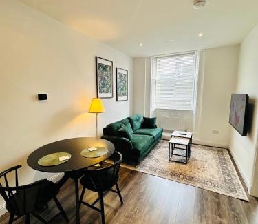 Dunfermline Apartment | Barnet House Serviced Apartments