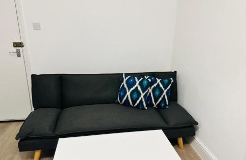 High Barnet Apartment | Barnet View Studio flat 2