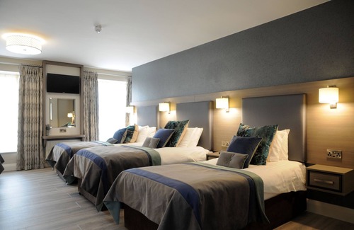 Dingle Hotel | Barr na Sraide Inn
