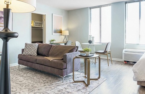 Fort Wayne Apartment | Barsala l Modern Studio with Resort Pool & Sauna Access