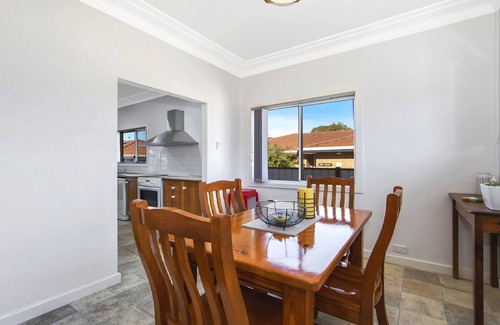 Woy Woy House | Barwell Cottage Woy Woy