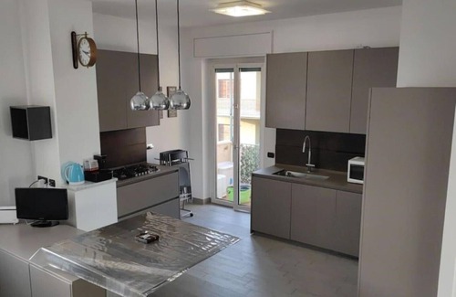 EUR Apartment | Barzo Apartment