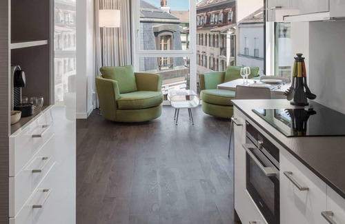 Nyon Apartment | Base Nyon
