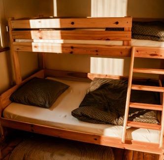 Przesieka House | Basen Przesieka - drewniany dom z dużym stawem