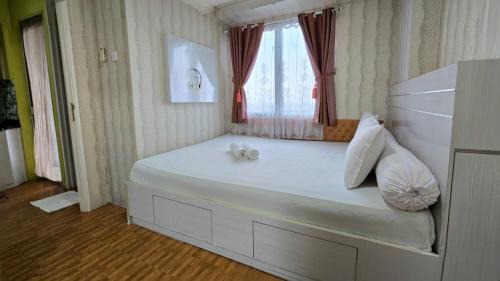 Jatinegara Apartment | BassuraCity Apartment near Hi-Speed Train Station -Min Stay 3 nights-