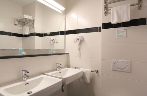 Ijsselmonde Hotel | Bastion Hotel Barendrecht