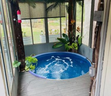 Camp Swift House | Bastrop Tiny Disc Golf Retreat