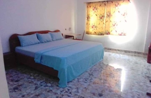Sunyani Bed & Breakfast | Batavia Lodge