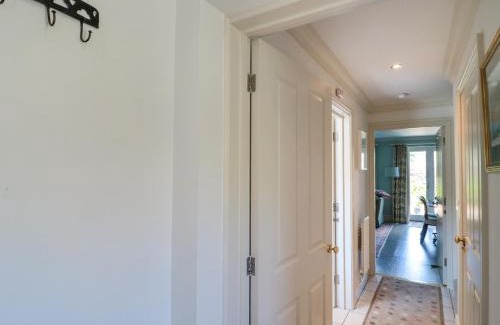 Nailsworth House | Batemans