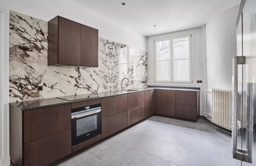 17th Arrondissement Apartment | Batignolles - Family apartment - 5 bedrooms