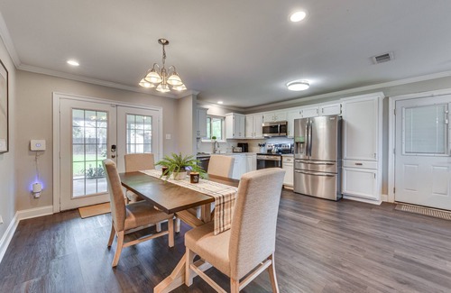 Highlands - Perkins House | Baton Rouge Home w/Private Patio: 2 Mi to LSU!