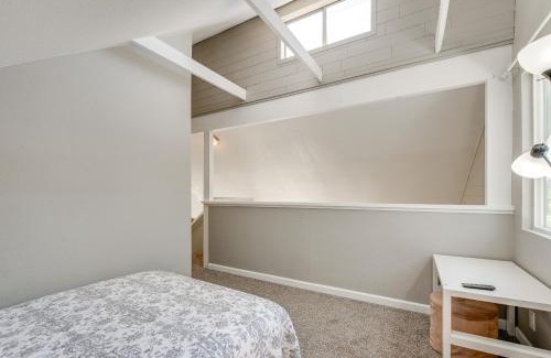 Iowa Hill House | Bay Area Escape on 5 Acres Pet Friendly, Views