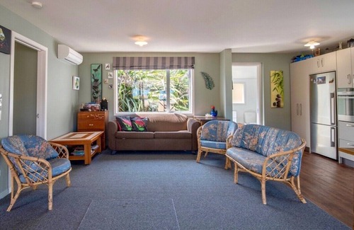 Duvauchelle House | Bay Bliss - Akaroa Holiday Home