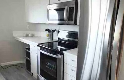 Rincon Hill Apartment | Bay bridge sunrise views - 2 bedroom condo