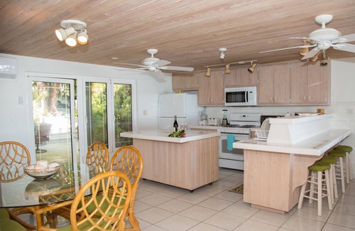 Dunmore Town House | Bay Cottage Home with a Private Dock